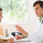 GettyImages 136596059 razones hombres doctor cover 2